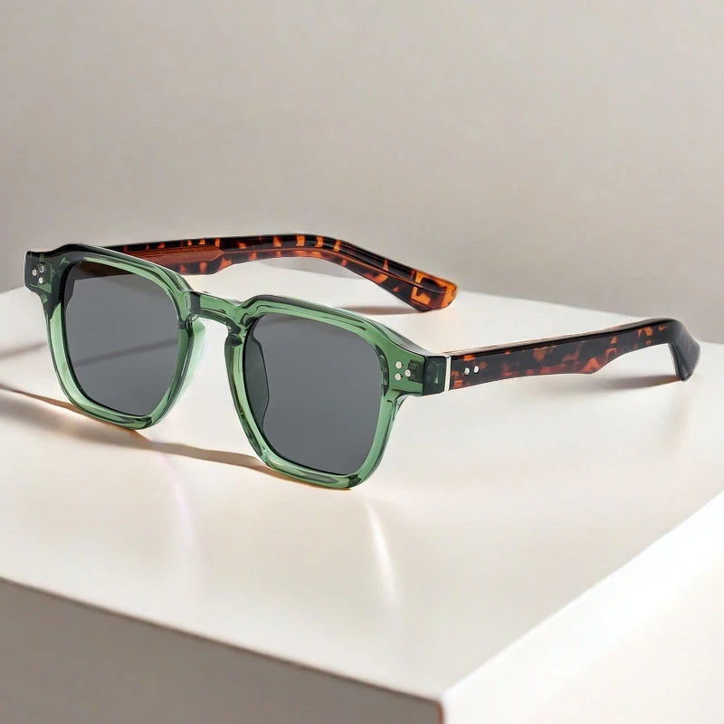 CATERSIDE Classic Square Sunglasses